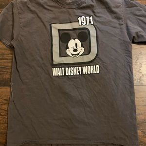 Disney World Men XL shirt
